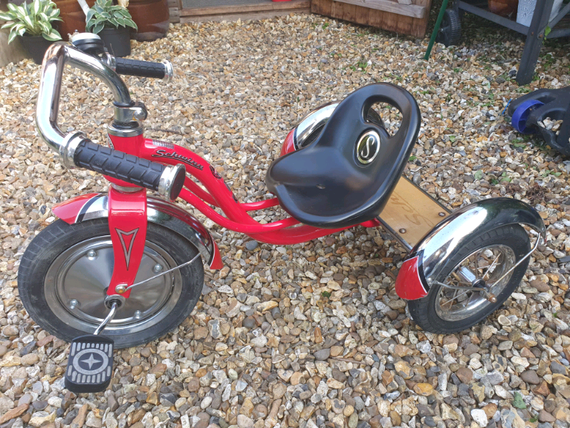 halfords schwinn trike